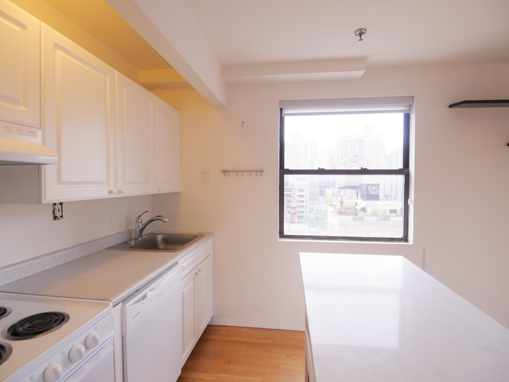 105 Lexington Avenue - Photo 10