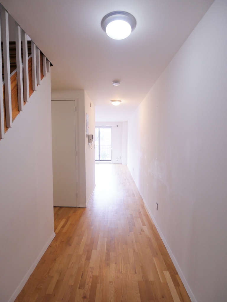105 Lexington Avenue - Photo 0