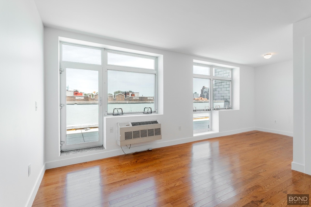 12-22 30th Avenue - Photo 4