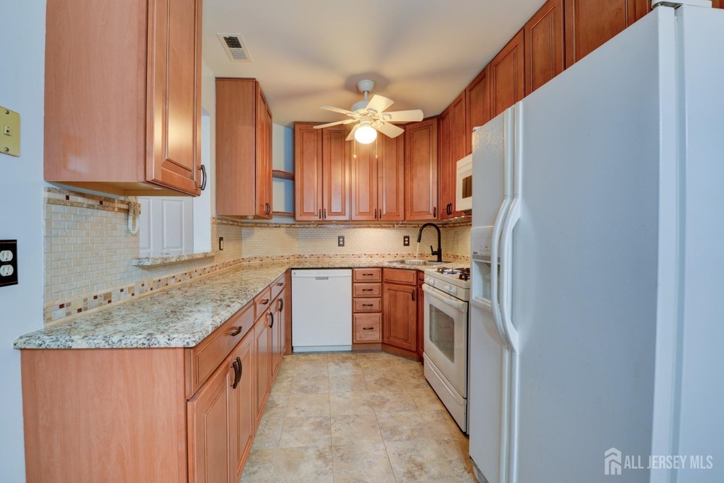 144 Keswick Drive - Photo 8