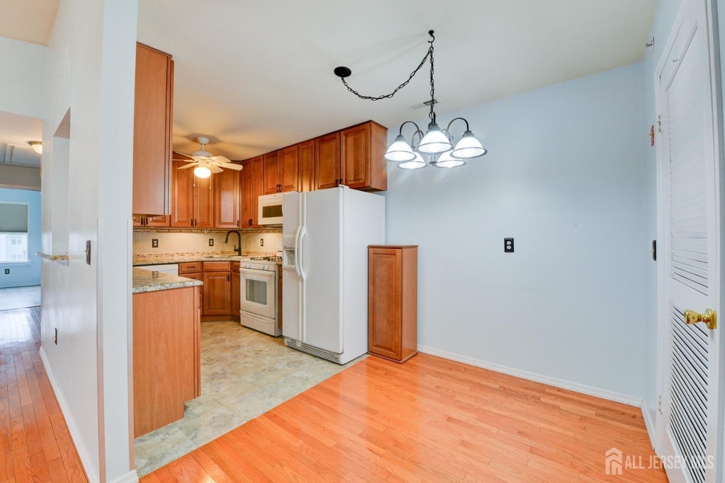 144 Keswick Drive - Photo 6