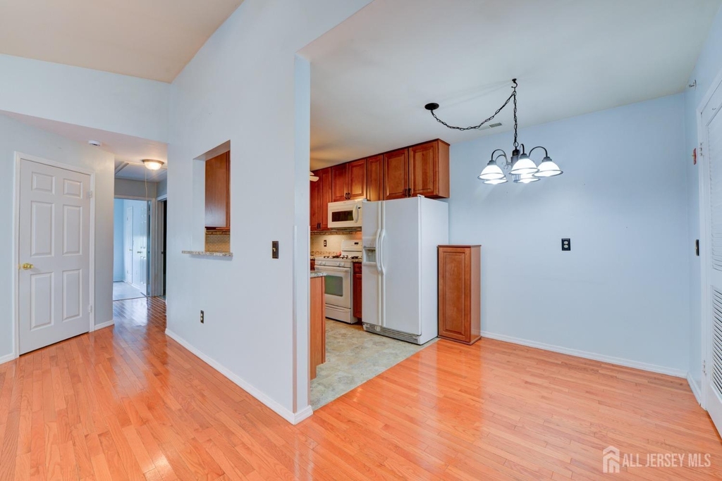 144 Keswick Drive - Photo 5