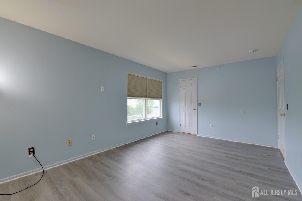 144 Keswick Drive - Photo 10
