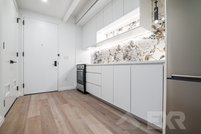 957 Atlantic Avenue - Photo 1