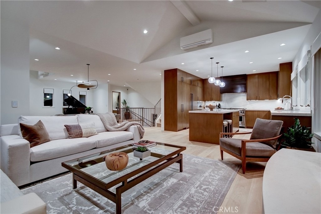 1712 Manhattan Avenue - Photo 10