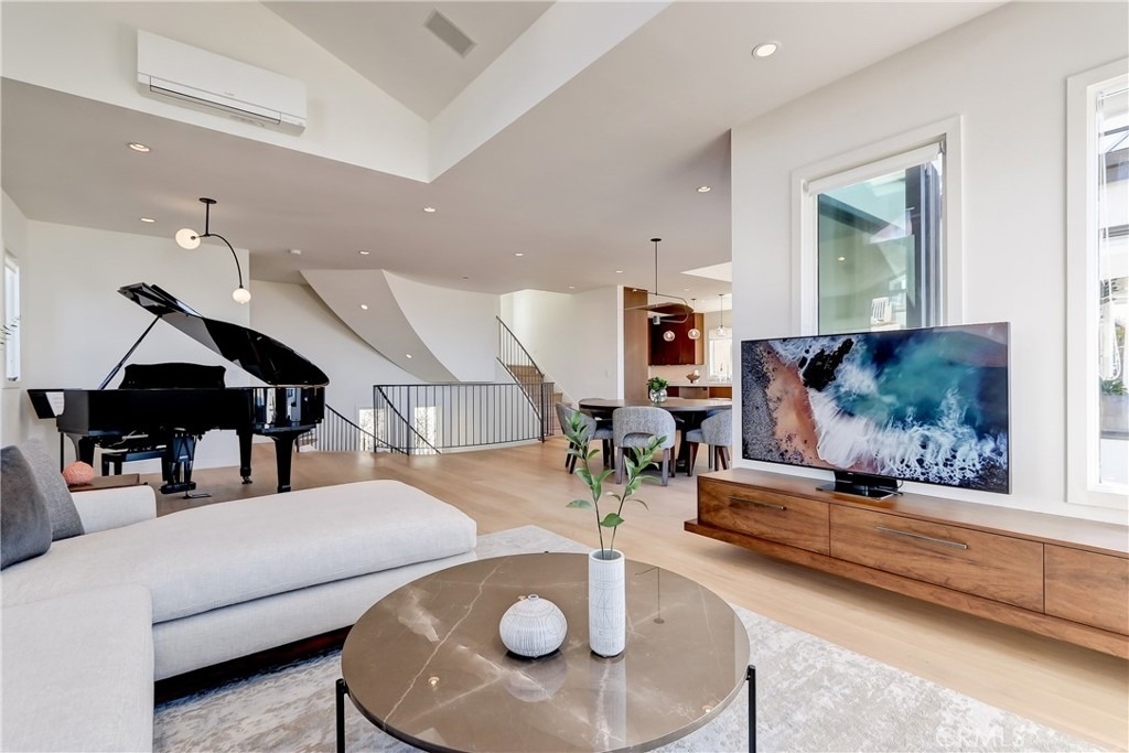 1712 Manhattan Avenue - Photo 7