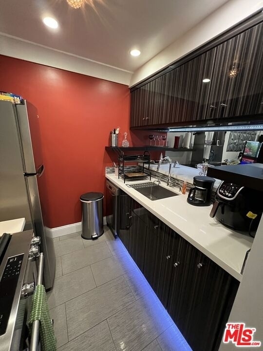 950 N Kings Road - Photo 30