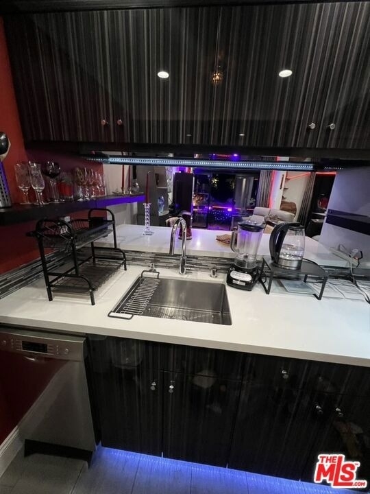 950 N Kings Road - Photo 51