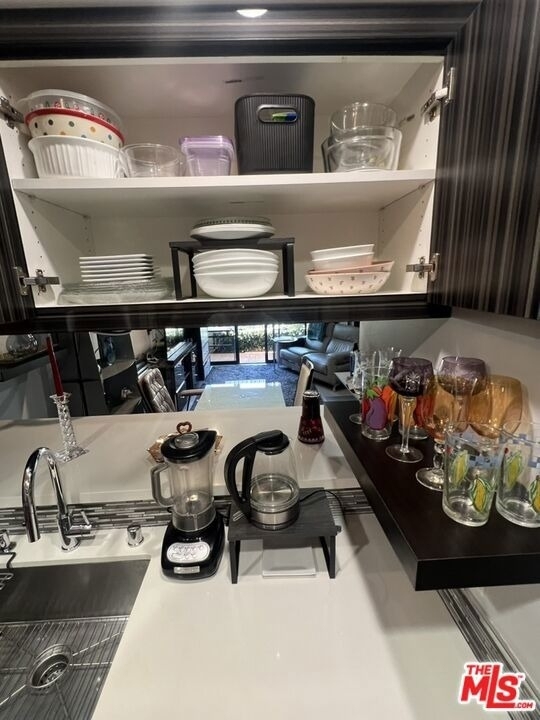 950 N Kings Road - Photo 15