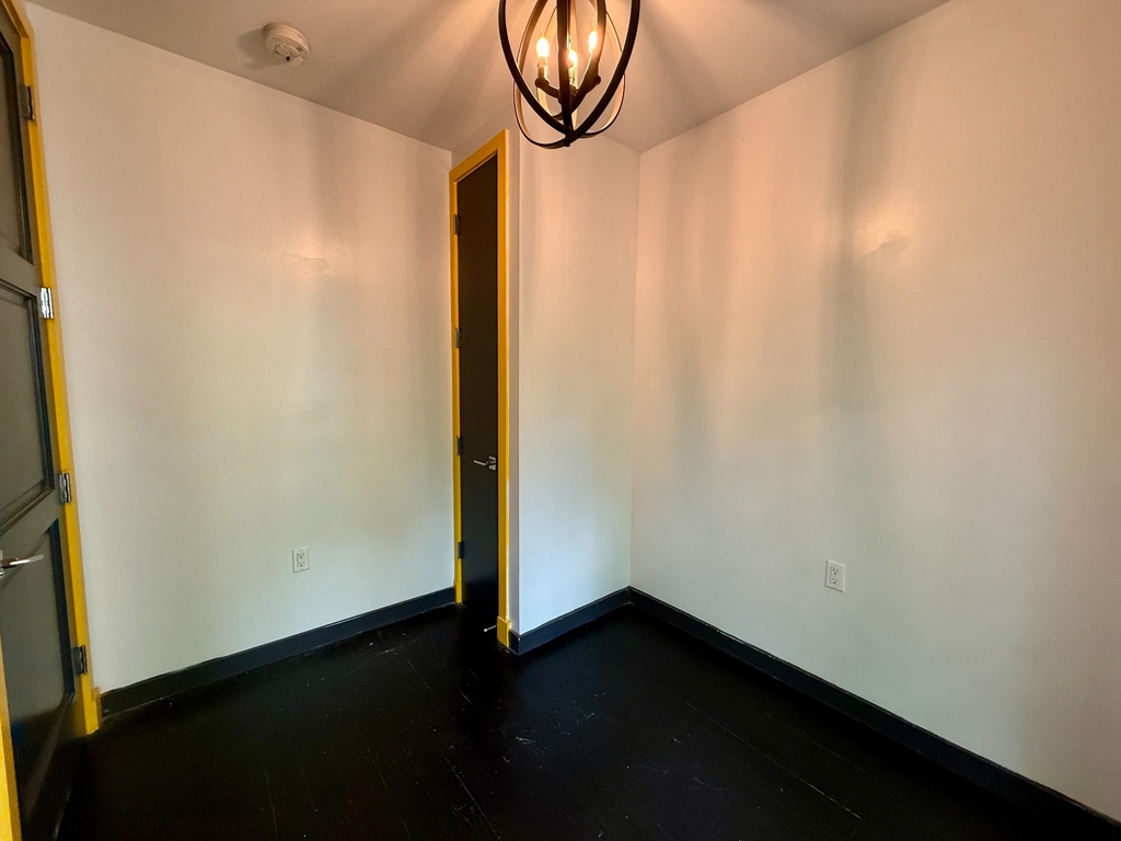 1296 Park Place - Photo 8