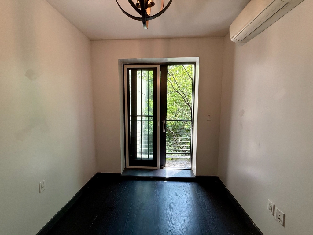 1296 Park Place - Photo 6