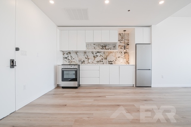 957 Atlantic Avenue - Photo 0