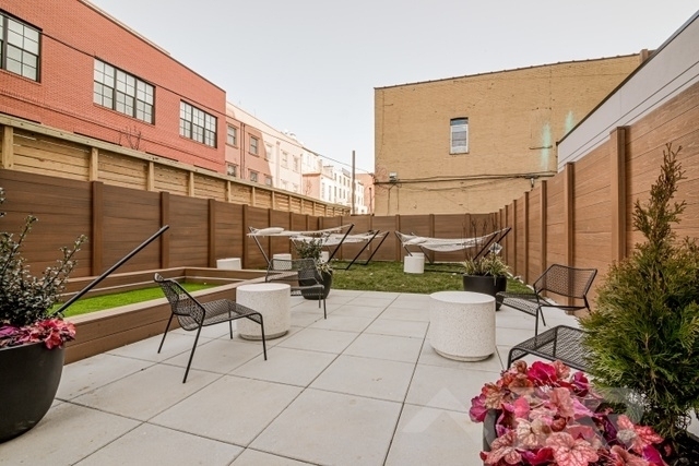 957 Atlantic Avenue - Photo 8