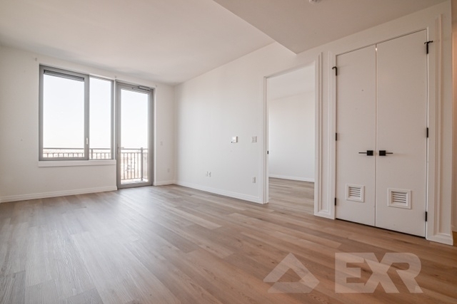 957 Atlantic Avenue - Photo 2