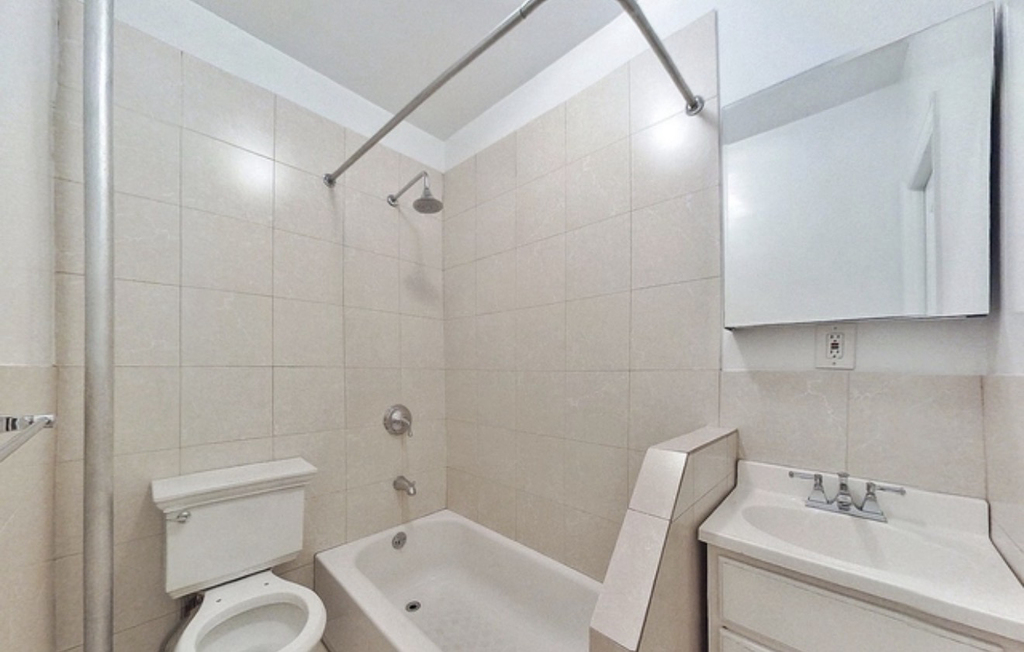 West 11th Street - Photo 9