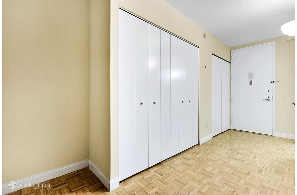 88 Greenwich St - Photo 5