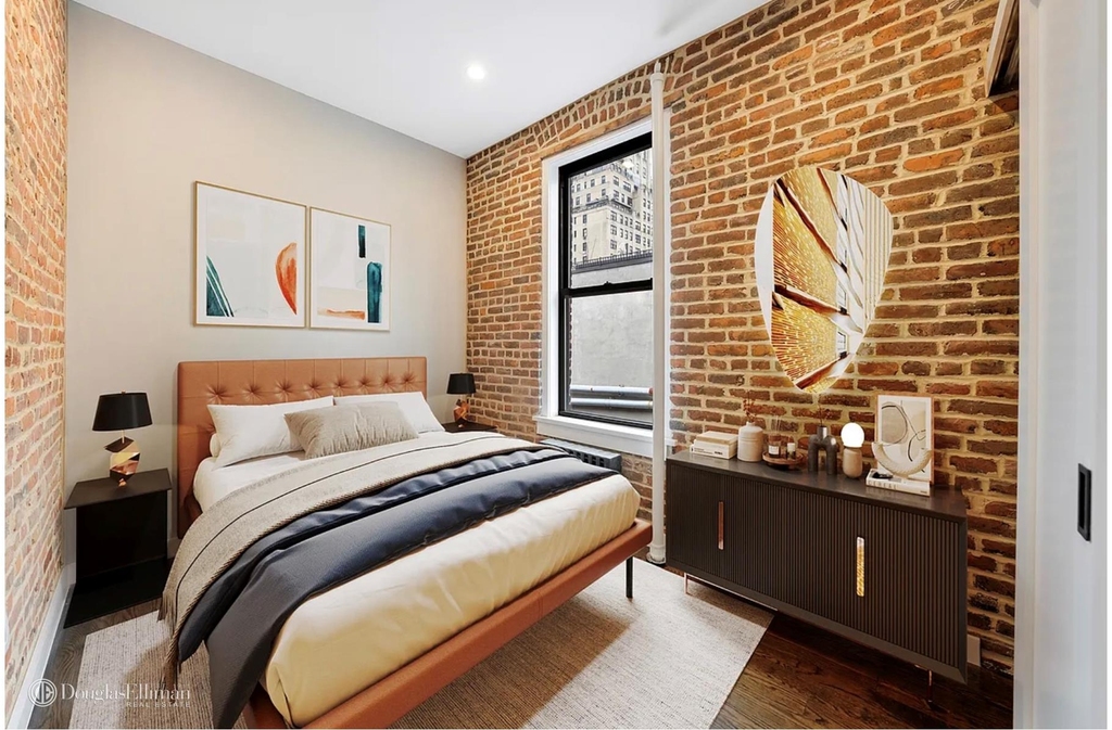 228 Eighth Ave - Photo 5
