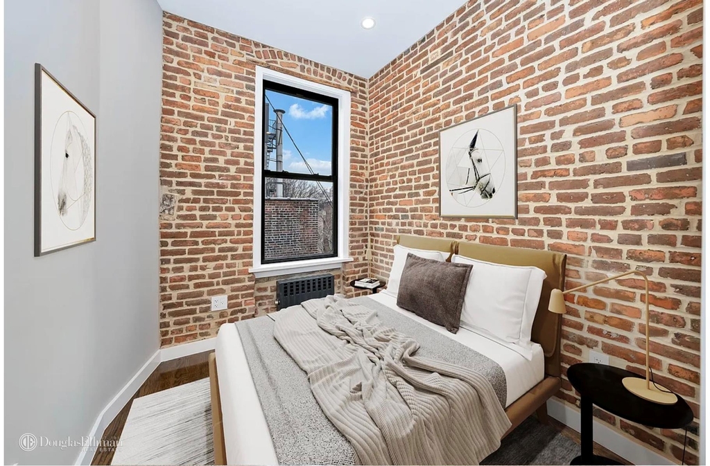 228 Eighth Ave - Photo 7
