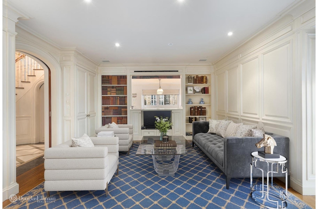 415 E 54th St - Photo 1