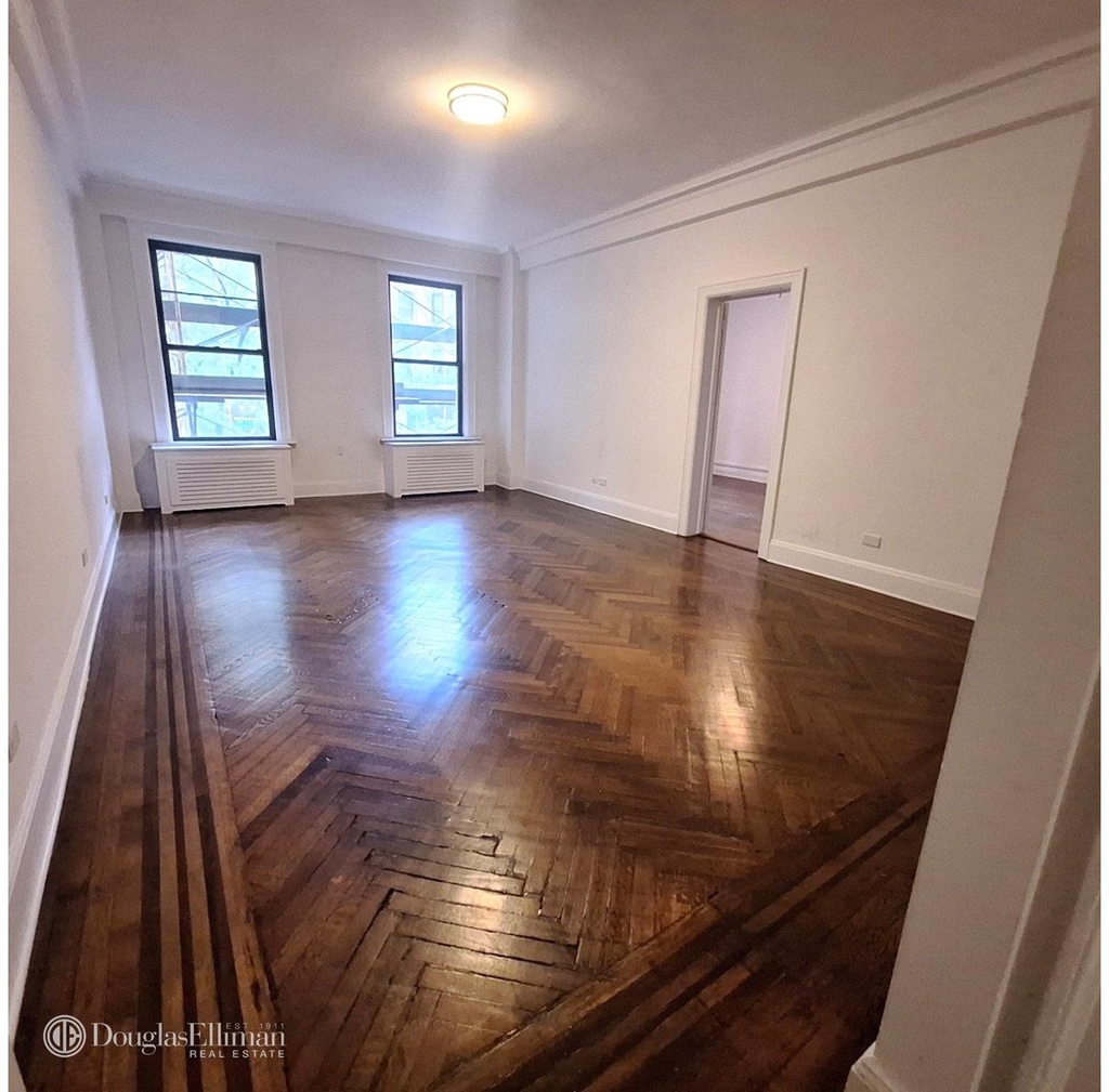 166 W 72nd St - Photo 0