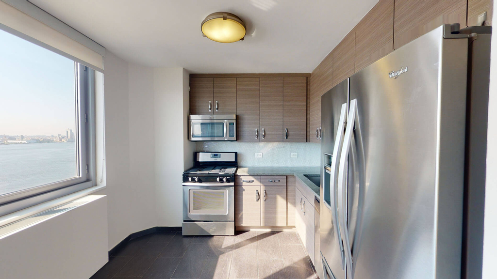 401 E 34th St - Photo 2