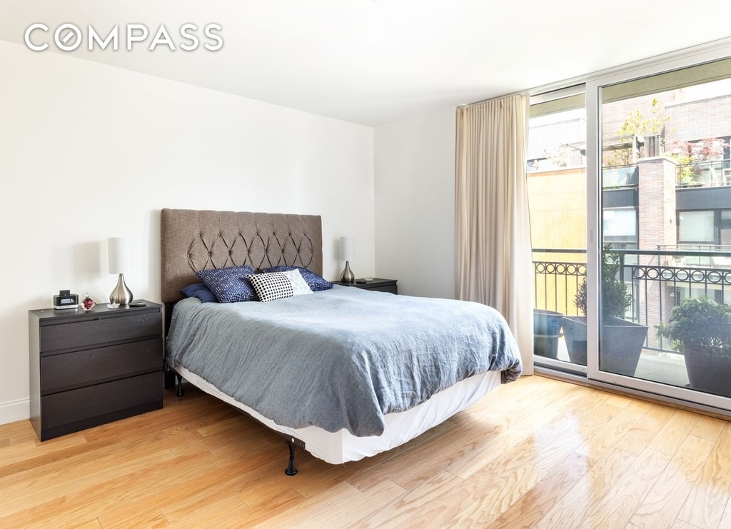 52 Dean Street - Photo 2