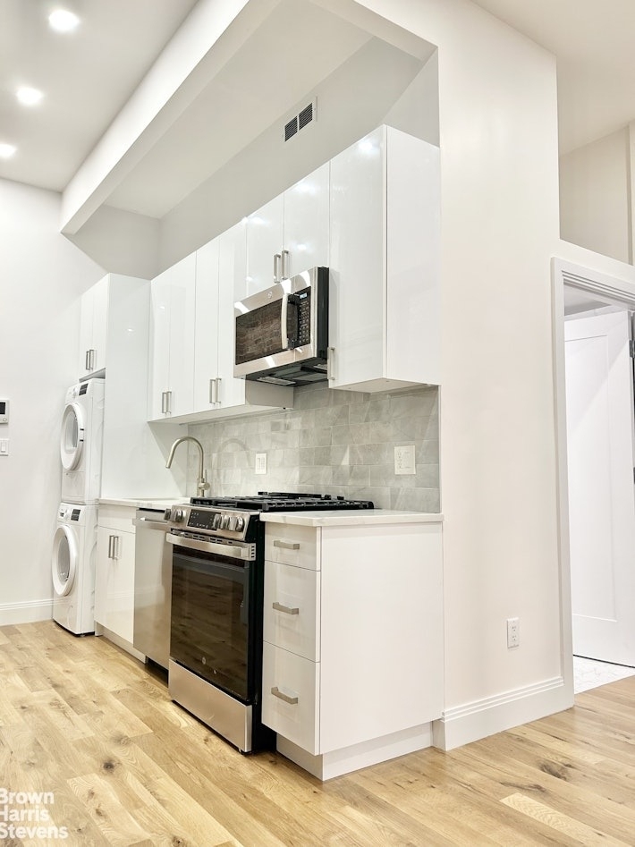 57 E 97th Street - Photo 2