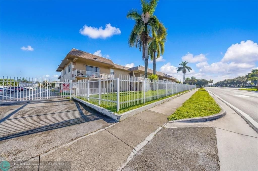 505 Nw 177th St - Photo 11