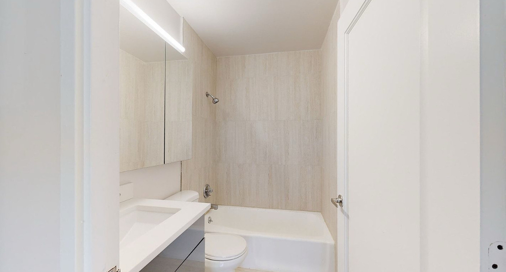 East 34th Street - Photo 8