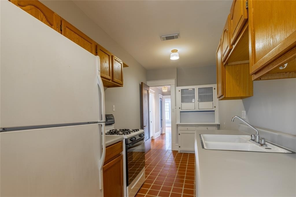 806 Winbern Street - Photo 4
