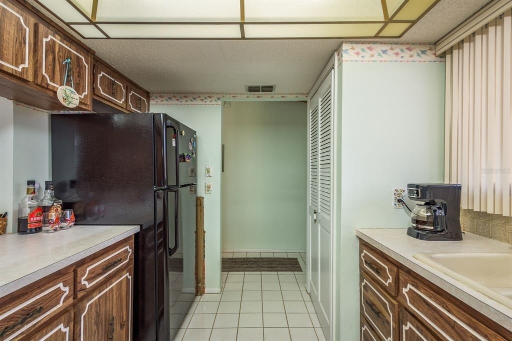 9910 Eagles Point Circle - Photo 14