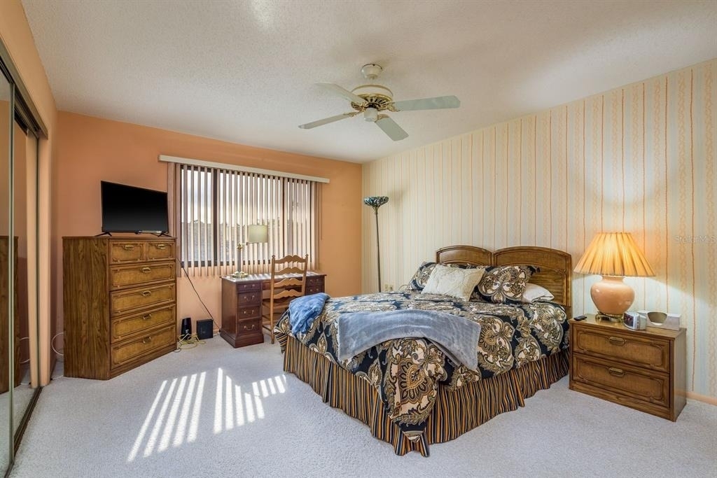 9910 Eagles Point Circle - Photo 15