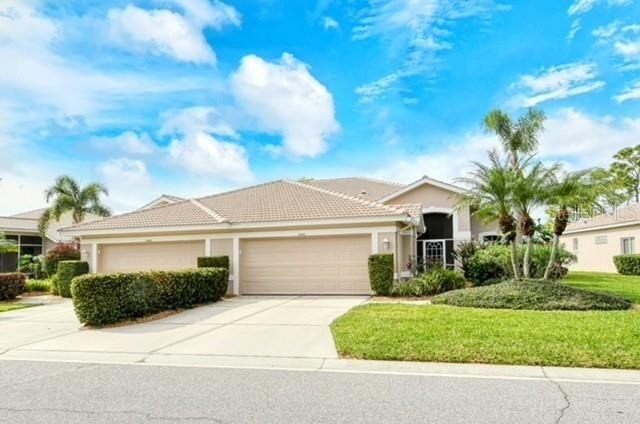 9480 Forest Hills Circle - Photo 0