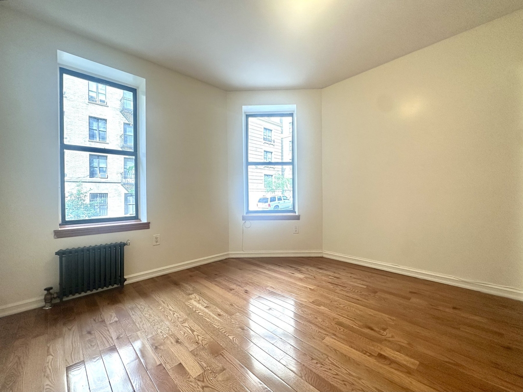 610 West 150th Street - Photo 2