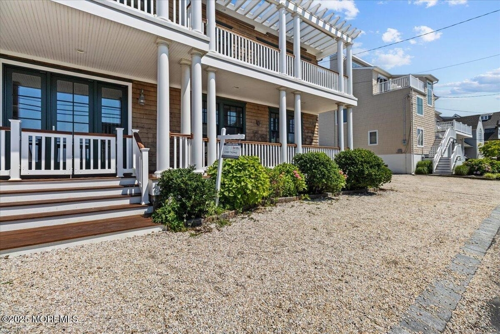 1043 Barnegat Lane - Photo 53