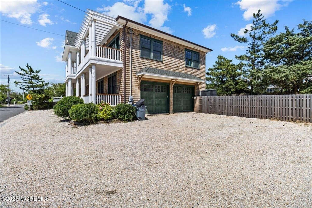 1043 Barnegat Lane - Photo 45