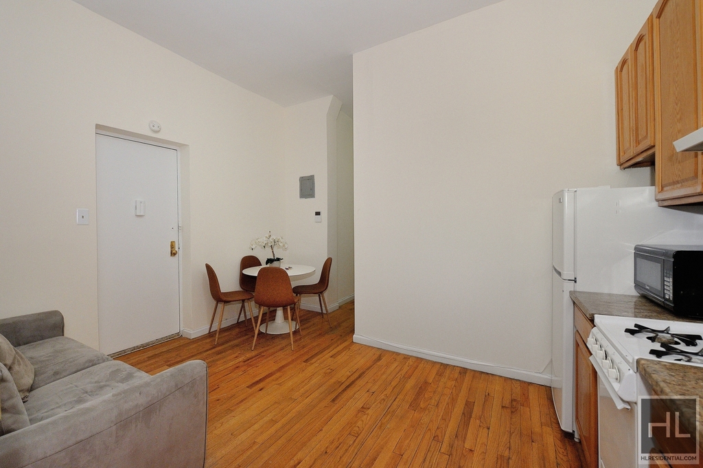East 36 Street - Photo 22