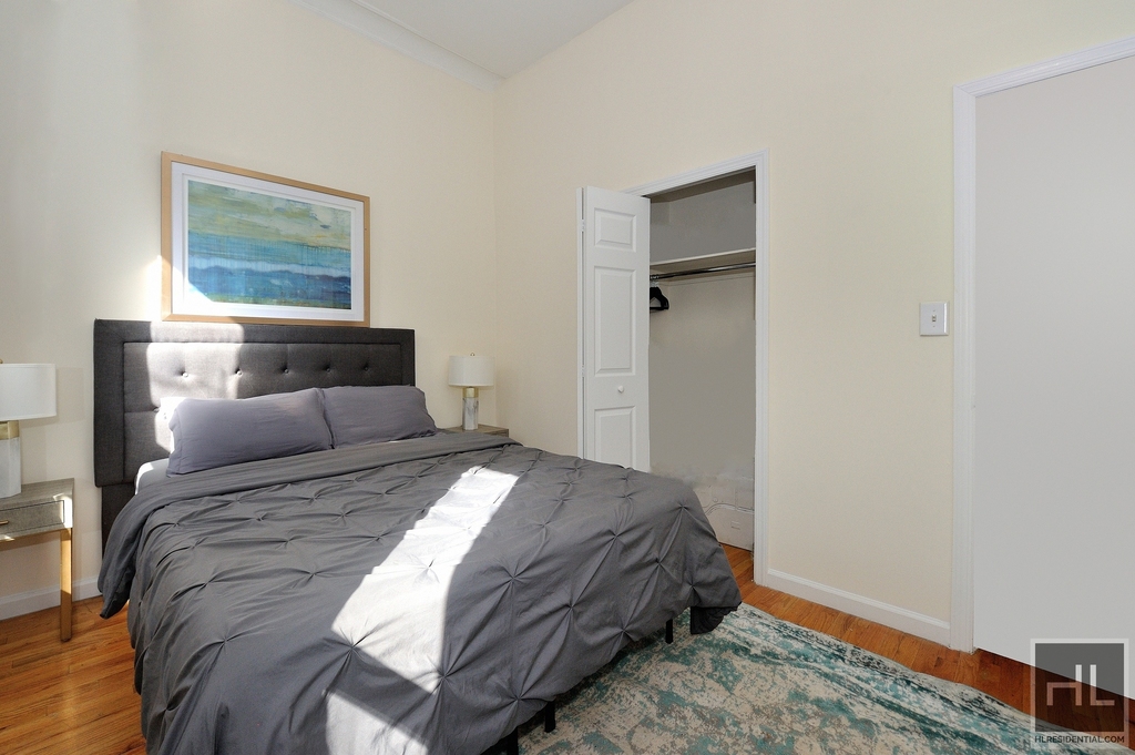 East 36 Street - Photo 21