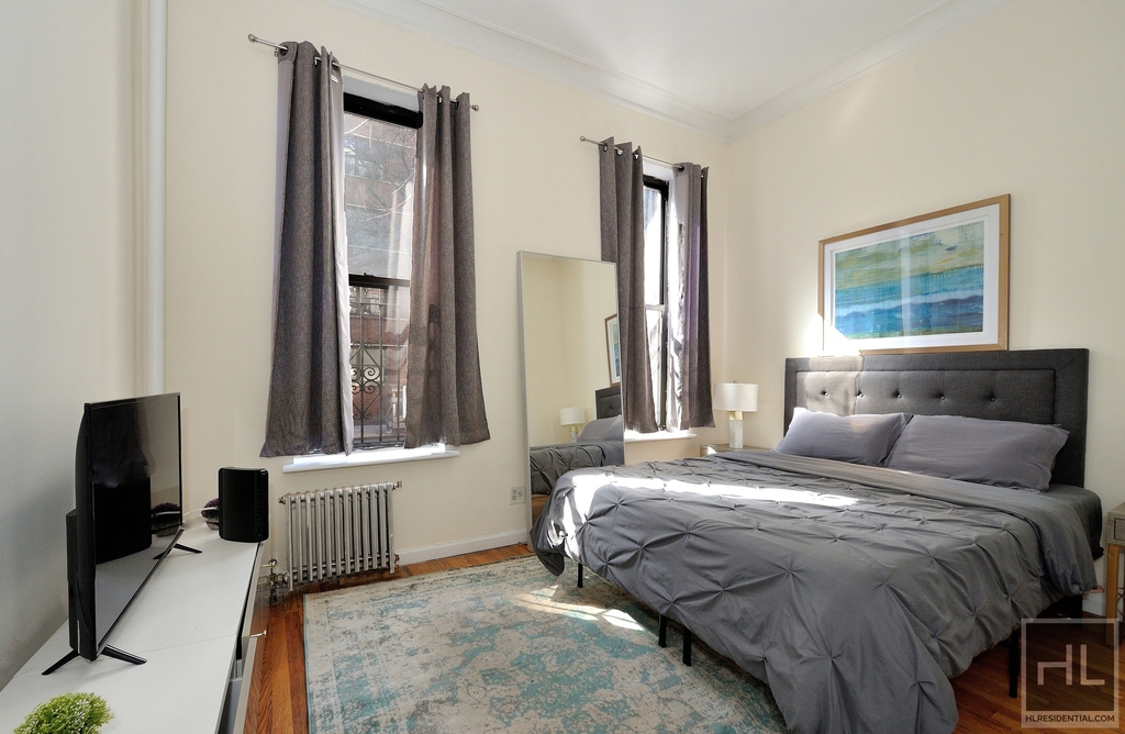 East 36 Street - Photo 12