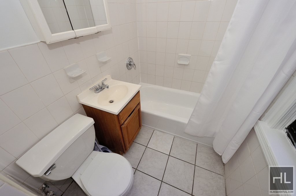 East 36 Street - Photo 20