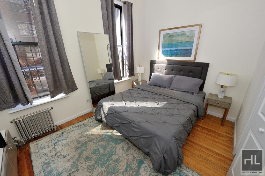 East 36 Street - Photo 23