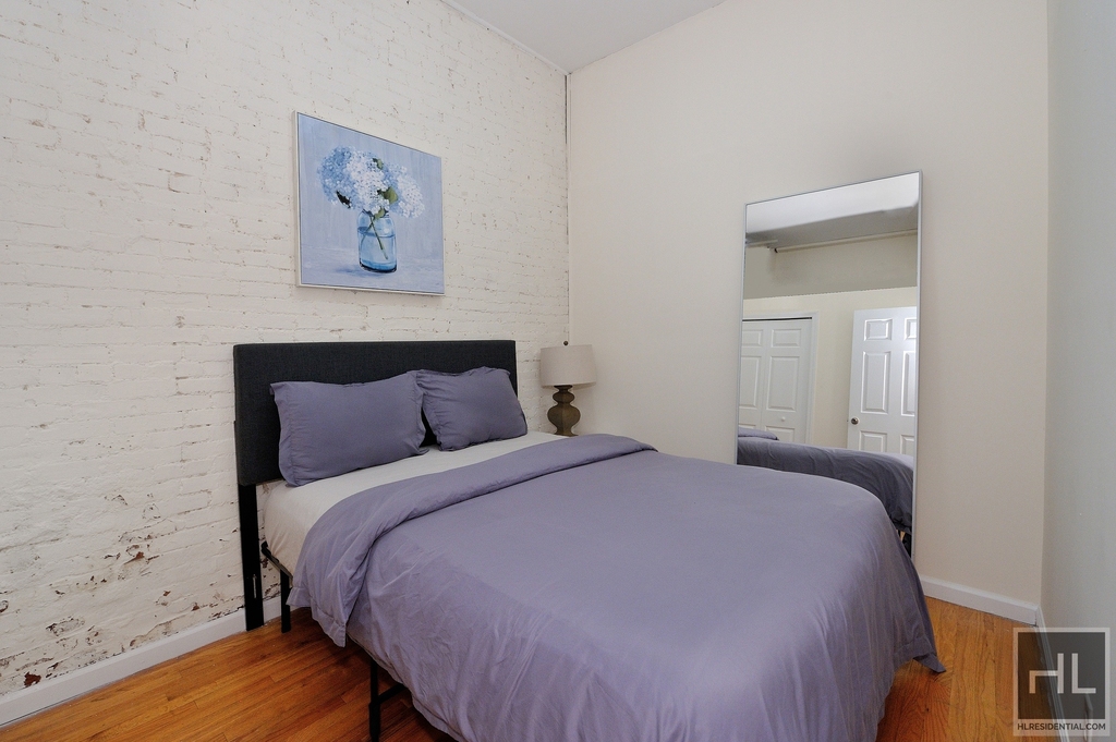East 36 Street - Photo 18