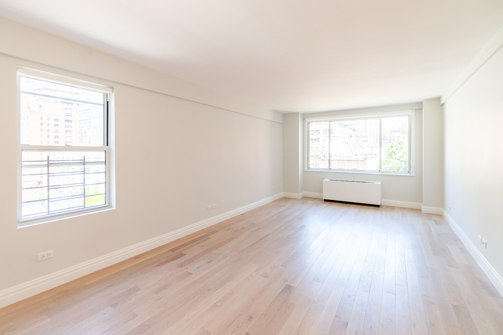East 51 Street - Photo 1