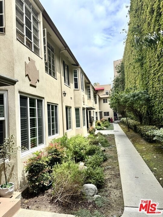 50 Elm Avenue - Photo 3