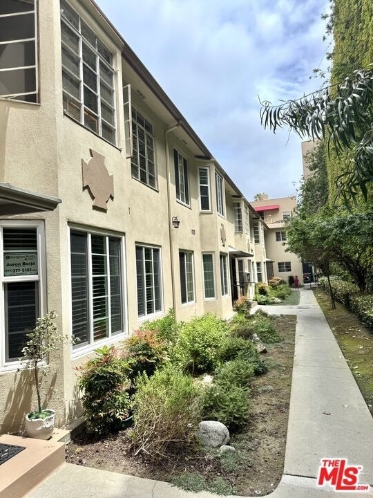 50 Elm Avenue - Photo 2