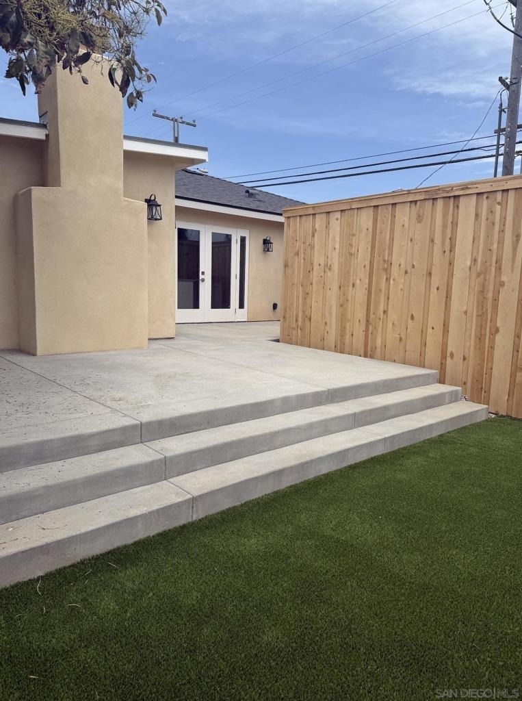 291 Ebony Avenue - Photo 34