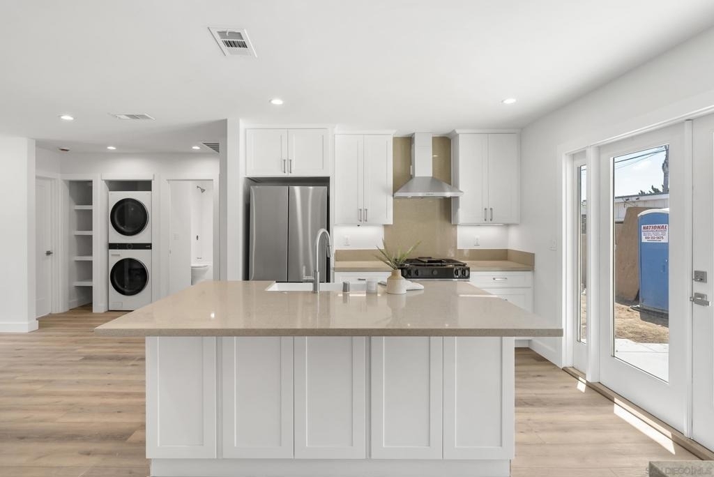 291 Ebony Avenue - Photo 7