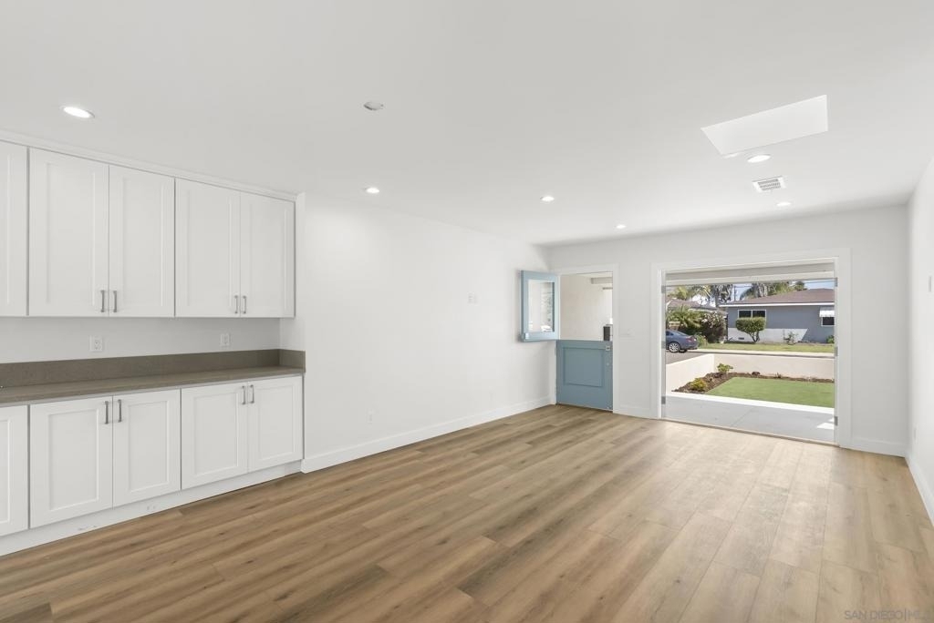 291 Ebony Avenue - Photo 13