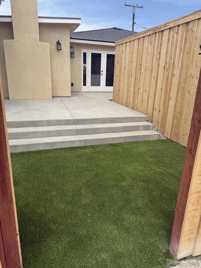 291 Ebony Avenue - Photo 33