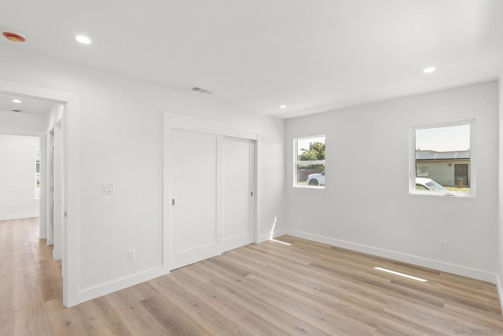 291 Ebony Avenue - Photo 18